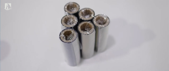 110mm*300m Thermal Transfer Ribbon voor gecoat papier Verbeter de efficiëntie van uw drukwerk